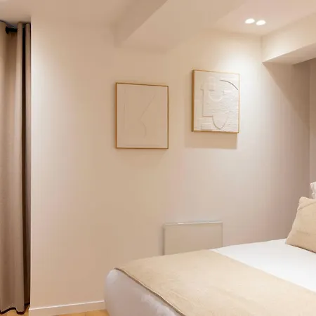 Elegant With Ac - 3br-6p- Montorgueil Daire *